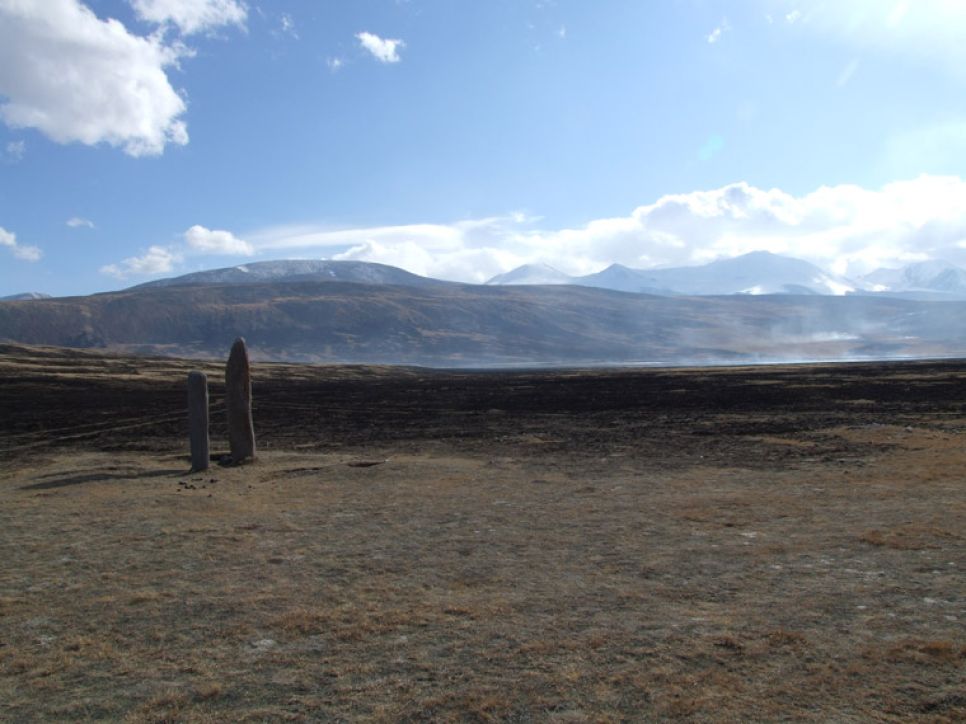 Экологи продолжают выдвигать "Газпрому" вызывающие сомненияобвинения в пожаре на плато Укок.