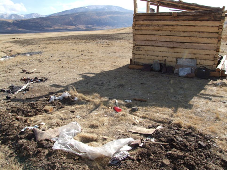 Экологи продолжают выдвигать "Газпрому" вызывающие сомненияобвинения в пожаре на плато Укок.