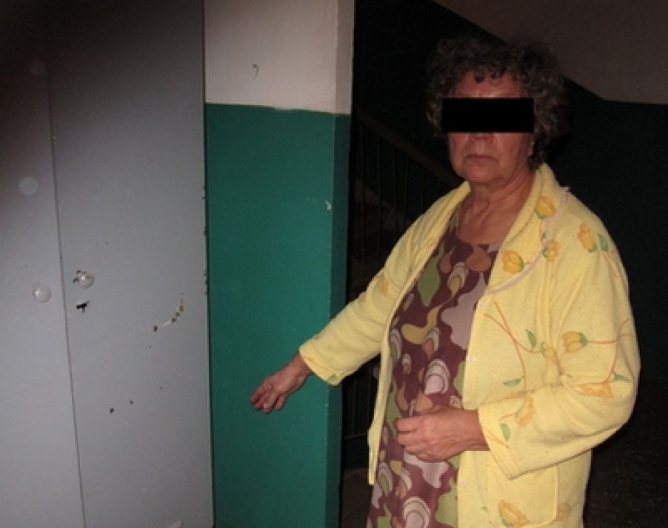 62-летняя жительница Барнаула помогала своему сыну продавать
наркотические курительные смеси.