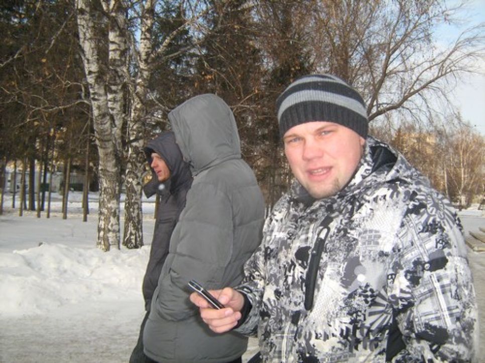 Прошедший в Барнауле митинг оппозиции "За честные выборы"
сопровождался провокационными выкриками "Не за кого голосовать!".