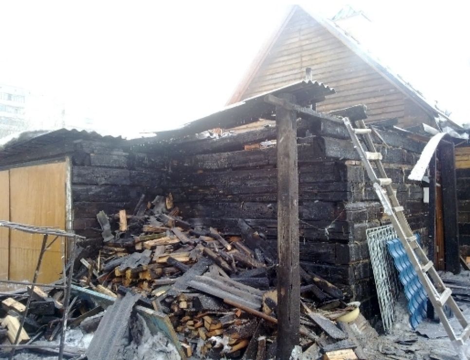 В Барнауле в канун Рождества пытались сжечь храм Русской Православной Церкви
Заграницей. Фото.