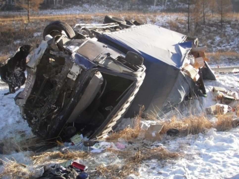 Предварительные данные о причинах 
ДТП, в котором погибли глава Онгудайского сельского поселения
Республики Алтай и его подчиненные: водитель служебной "Волги" не справился с управлением.