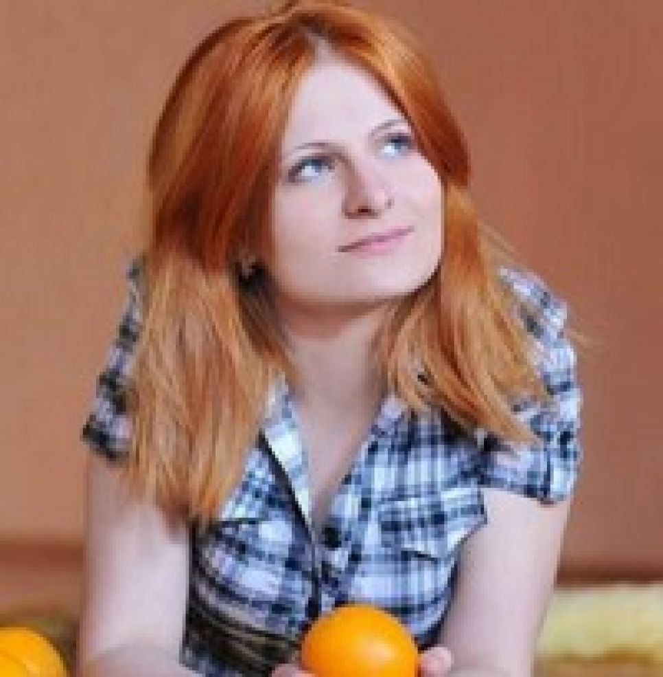 Молодые люди - об алтайских журналистах: Александра Жукова - о
Валерии Савинкове. "Смотри. Учись. Подражай".