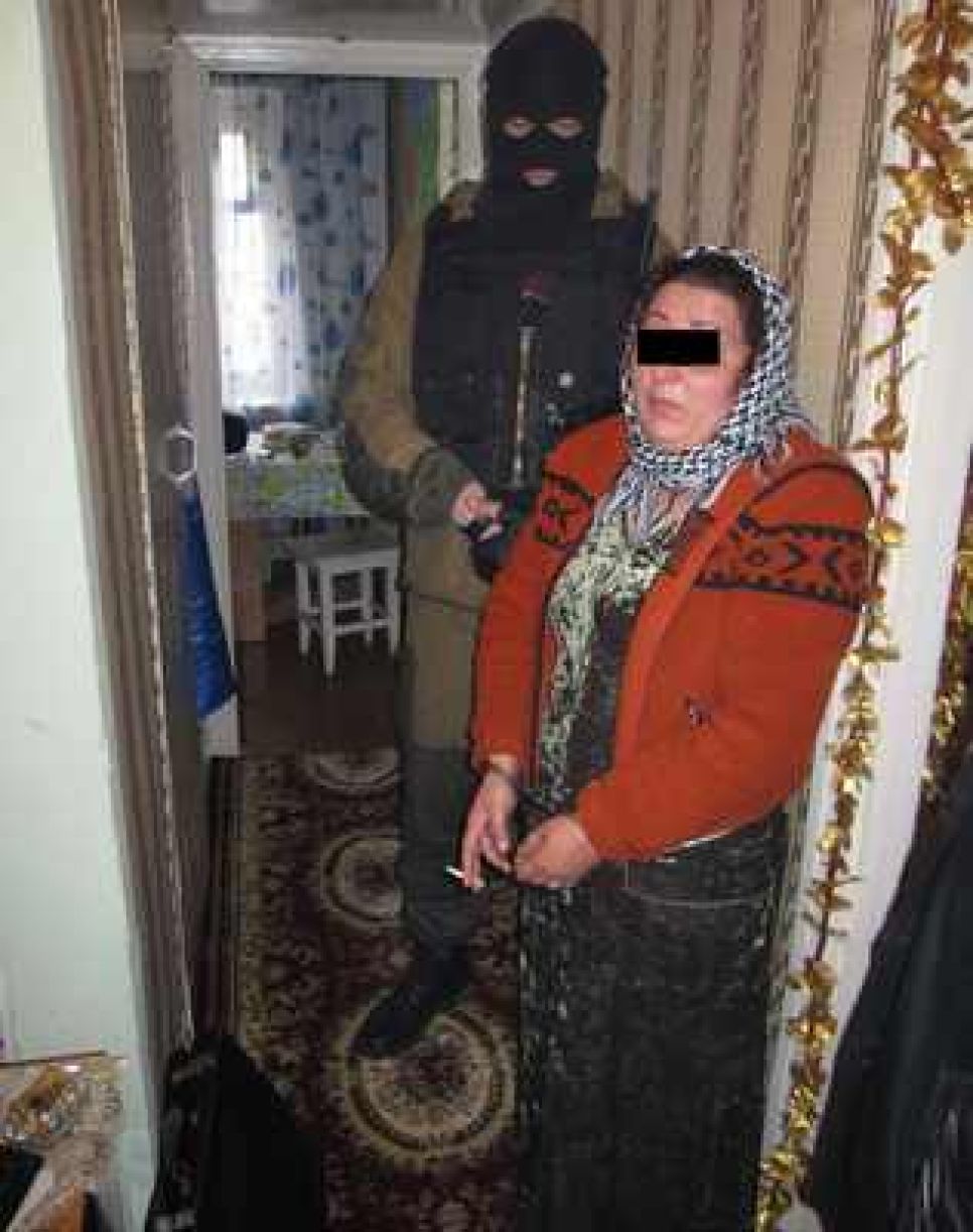В Новоалтайске будут судить группу торговцев героином,
организованную цыганом-рецидивистом.
