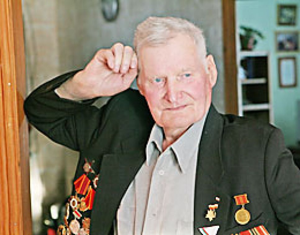 Музей имени Алексея Скурлатова, ставшего прототипом памятника
советскому солдату-освободителю в Болгарии, открылся в школе в
алтайском селе Налобиха.