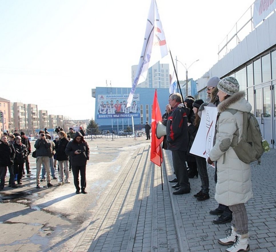 Движение за честные выборы в Барнауле на митинге 10 марта заявило
о прекращении массовых уличных акций.