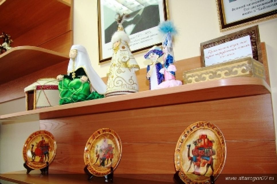 Центр казахского
языка и культуры открылся в Алтайском техническом университете.