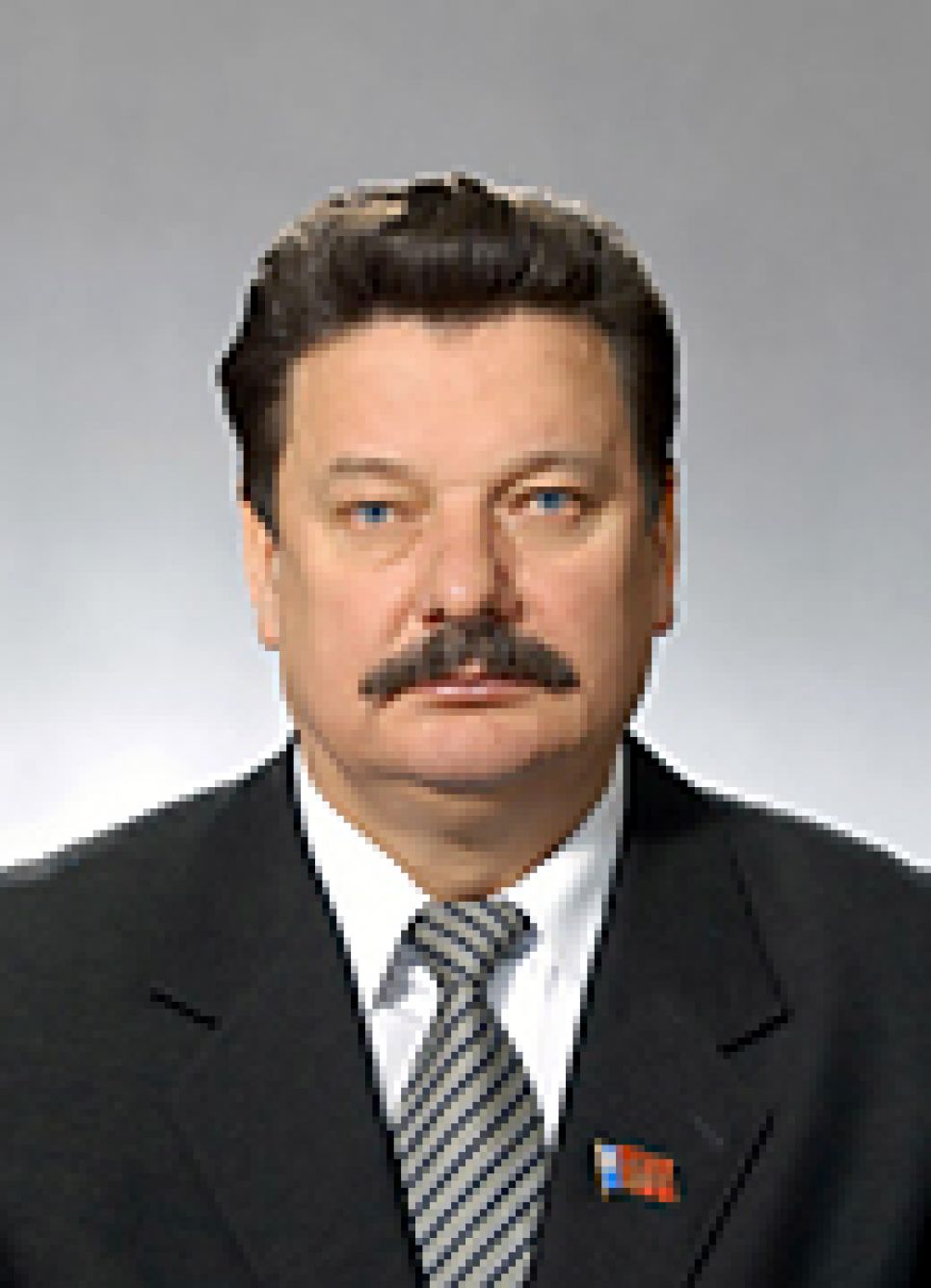 Первый секретарь Алтайского крайкома КПРФ Михаил Заполев: все средства
 от "коммерческих кандидатов" оформлялись через бухгалтерию!