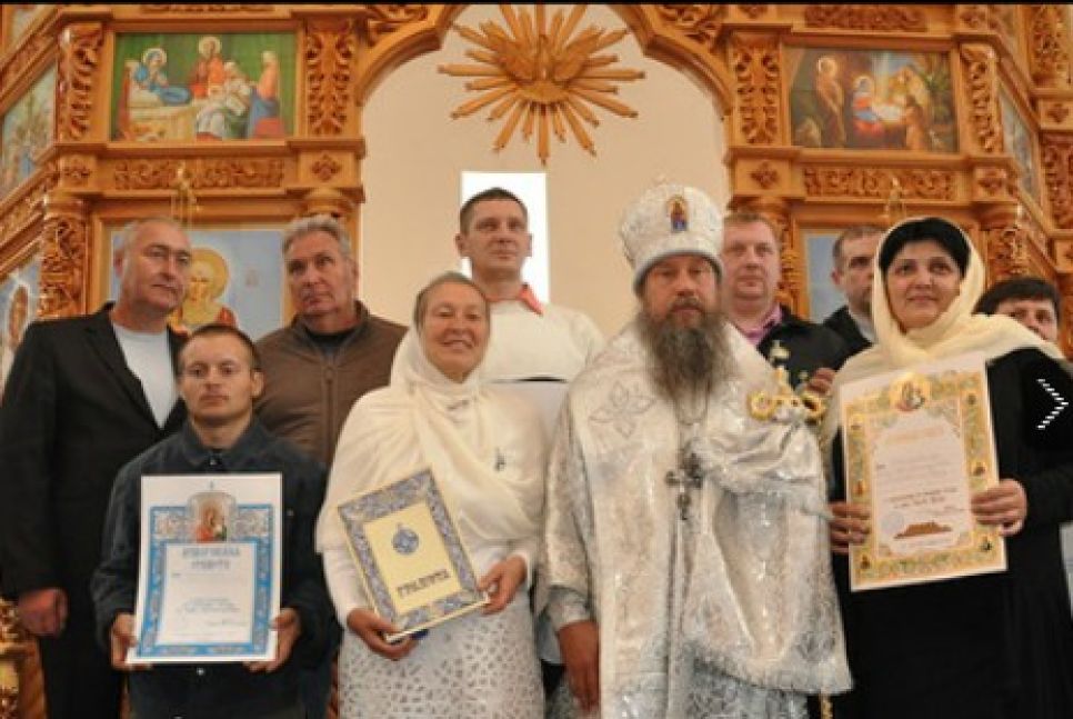 Ростовская предпринимательница достроила храм в алтайском селе Малышев Лог. Фото.