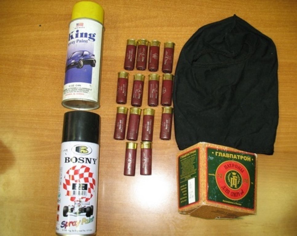 Четверым "граффитистам" за экстремистские надписи в центре Барнаула грозит реальное лишение свободы. Фото.