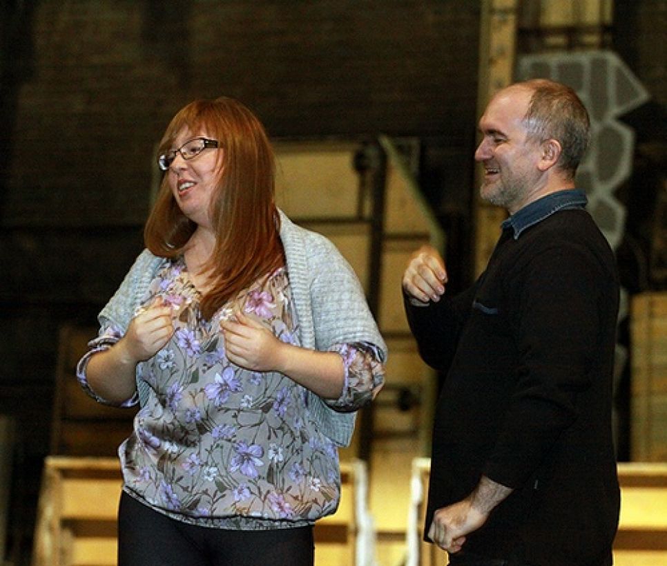 Алтайские журналисты сыграют "Коварство и любовь" на сцене театра музкомедии. Фото.