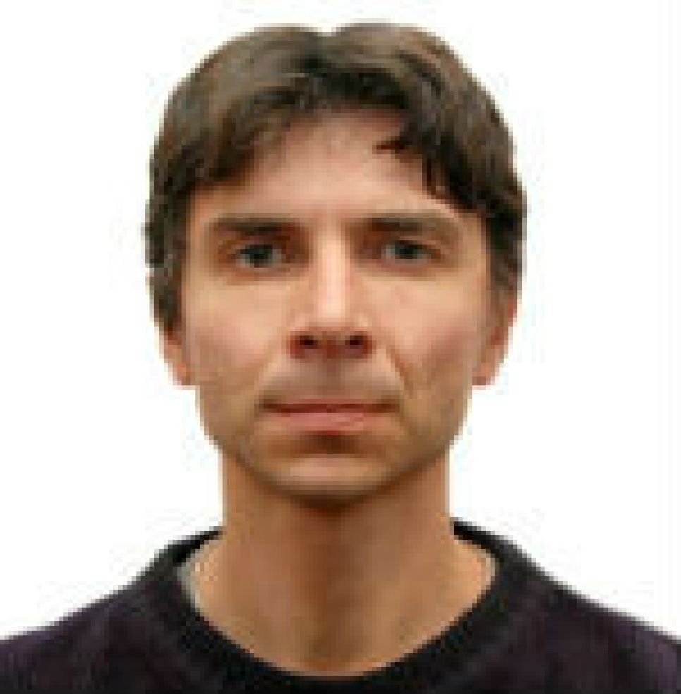 Алтайского журналиста Руслана Макарова проверят на вменяемость теперь в московском Центре судебной психиатрии им. Сербского.