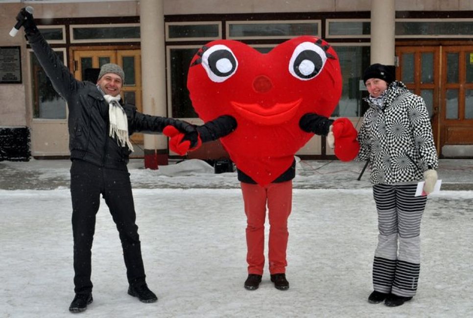 Для барнаульцев изготовили большую «Валентинку для всех»