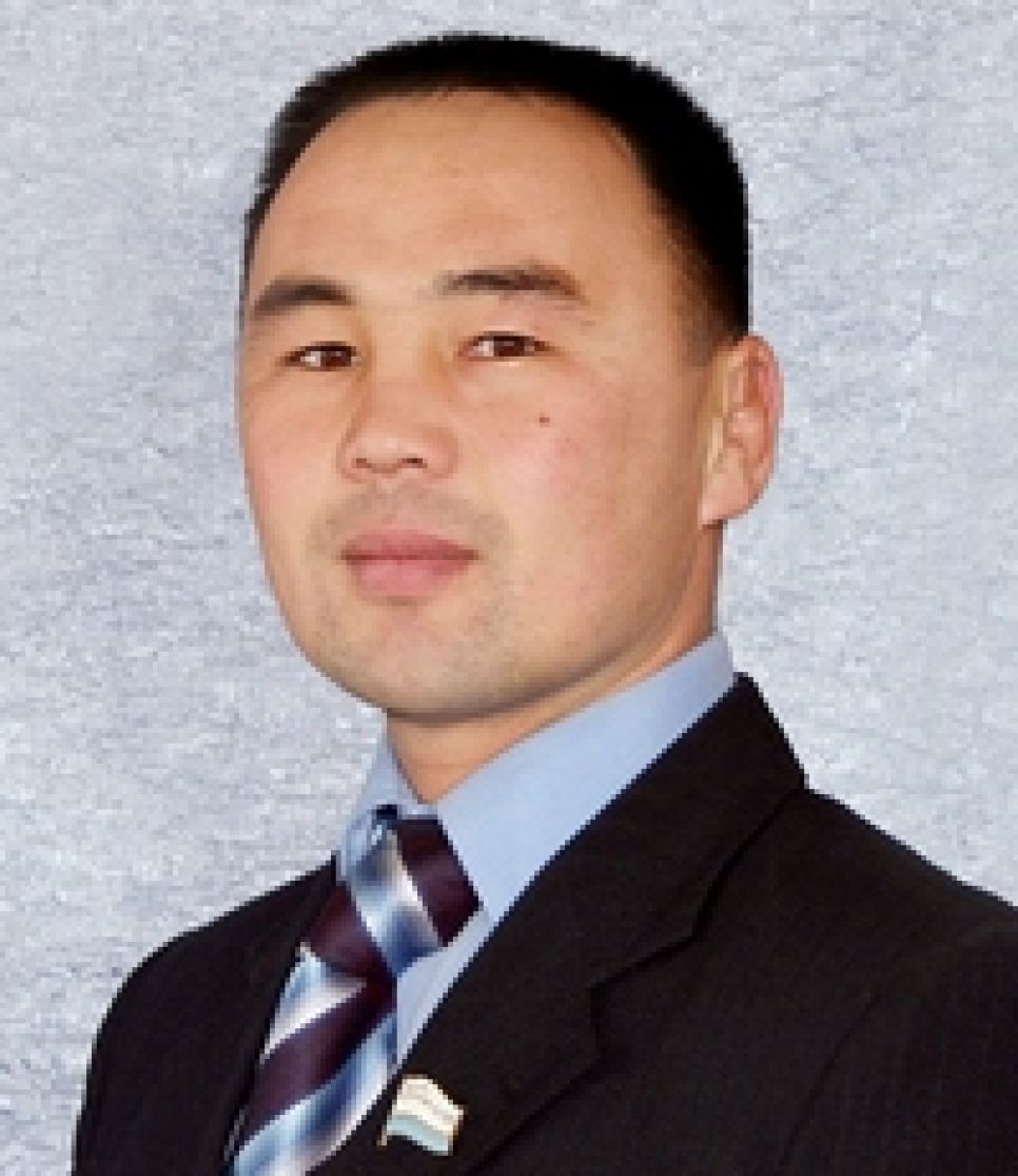 Скандально известный парламентарий из Республики Алтай Урмат Князев все же лишился депутатского статуса