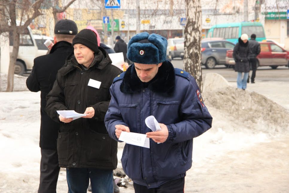 Барнаульские общественники провели пикет против реформ