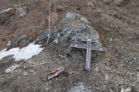 В Республике Алтай обнаружен еще один поврежденный поклонный крест
