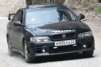 Бывший сотрудник автосервиса в Барнауле без спроса «прокатился» на Toyota Chaser