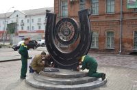В Бийске появился памятный знак, посвященный строителям и водителям «Чуйского тракта»