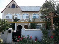 Барнаульские паломницы взяли «уроки духовного единства» в интернациональном женском монастыре РПЦЗ под Одессой