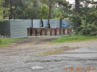 Баки ржавые, без крышек, внутри «куча-мала»: опасные медотходы в Бийске хранятся под открытым небом