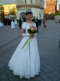 Танцовщица из Новоалтайска собирает средства, чтобы поехать на бал во Францию
