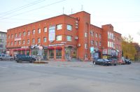 Барнаульский бизнесмен Андрей Олишевский решил избавиться от части помещений «Алтайской ярмарки»