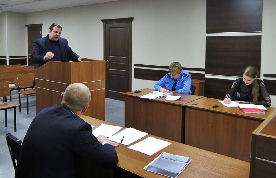 Подсудимый экс-начальник Управления лесами Алтайского края Михаил Ключников: нет площадей - нет ущерба!