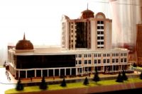 Культурно-досуговому центру «Пушкинский» в Барнауле обустроили фасад