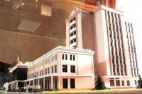 Культурно-досуговому центру «Пушкинский» в Барнауле обустроили фасад