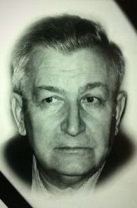 Ушел из жизни алтайский политик и общественник Михаил Гнездилов