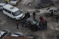 Возле бизнес-центра «Идеал» в Барнауле ОМОН провел операцию со стрельбой