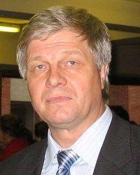 Вторым официальным претендентом на губернаторский пост в Алтайском крае стал эколог Владимир Кириллов