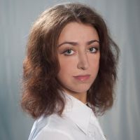 «Страшно от таких инициатив»: алтайские полит-леди об идее депутата Госдумы запретить обувь на высоком каблуке