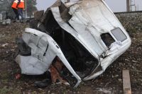 Грузовая «ГАЗель» не поделила дорогу с поездом в Алтайском крае