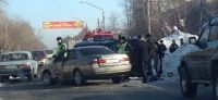 Барнаулец на Toyota Camry заставил перевернуться кроссовер Honda