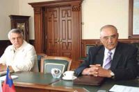 Анатолий Демчук - крайний слева