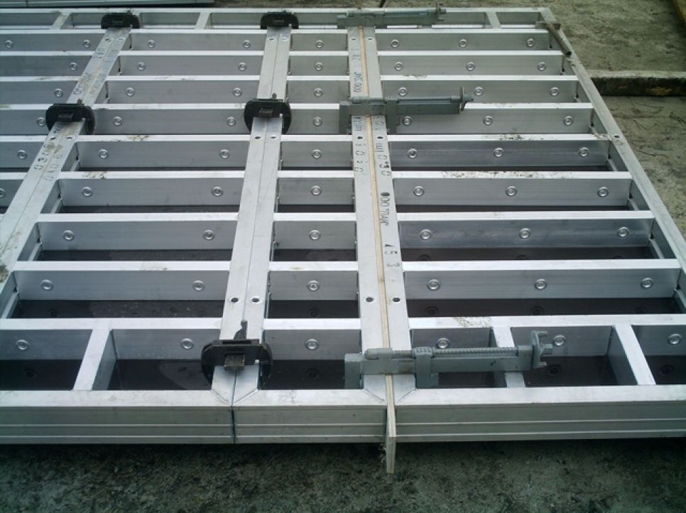 Секрет успешного строительства: стальная и алюминиевая опалубки