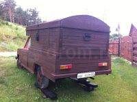 Владелец барнаульской турбазы продает раритетное авто ради разговоров в Интернете