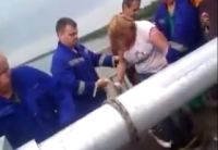 На Новом мосту в Барнауле опять спасли девушку-самоубийцу