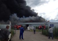 Два барнаульца оказались в больнице после пожара на «Алтайагрохимии»