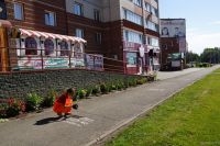 Администрация Барнаула борется с рекламой на асфальте «по-черному»