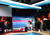 «Каждая московская хозяйка знает волшебное слово «Ламбер»: Александр Карлин похвалил в эфире алтайскую еду и зарплаты