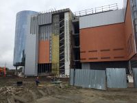 Вокруг крупного ТРЦ у Нового рынка в Барнауле снесли все лишнее