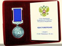 Цыплят по осени считают: алтайский губернатор собрал «медальный урожай»