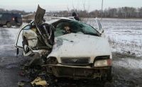 В лобовом столкновении на алтайской трассе погиб 26-летний водитель Toyota