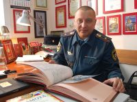 В Бийске обсуждают версию о самоубийстве начальника от МЧС