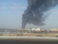 Спасатели тушили пожар в здании барнаульского котельного завода