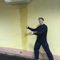 В спортзале барнаульского атлета Сергея Шубенкова к весне протекла крыша