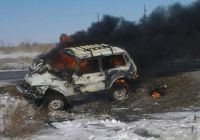 В страшном столкновении «Нивы» и «девятки» на Алтае пострадало несколько человек