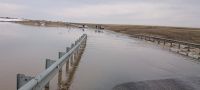 Река Кучук «готовится» в очередной раз смыть дорогу в алтайском селе